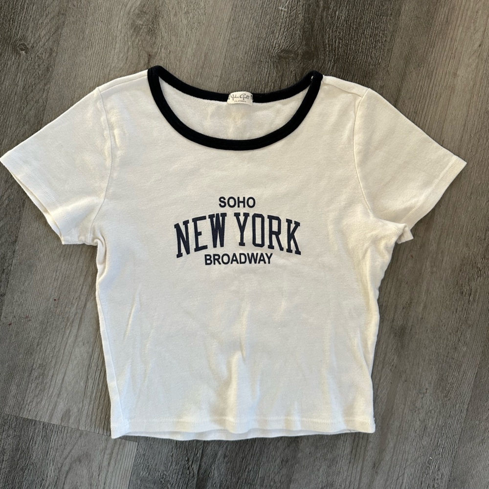 🌻 Vintage 90’s ‘New York’ Cropped Baby Tee 🌻